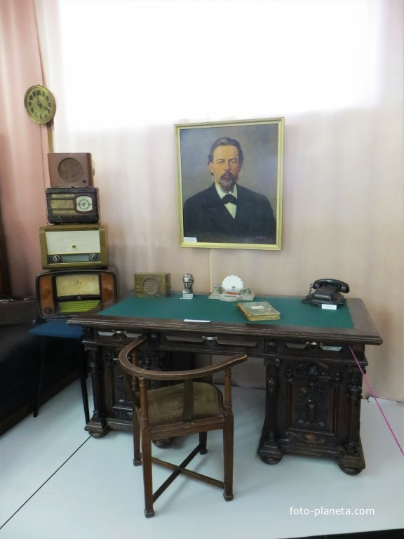 Экспозиция посвящённая изобретателю радио Попову