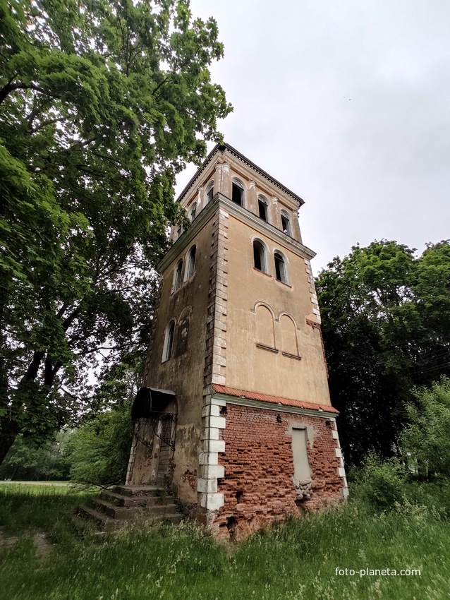 Башня-усадьба дома Пусловских