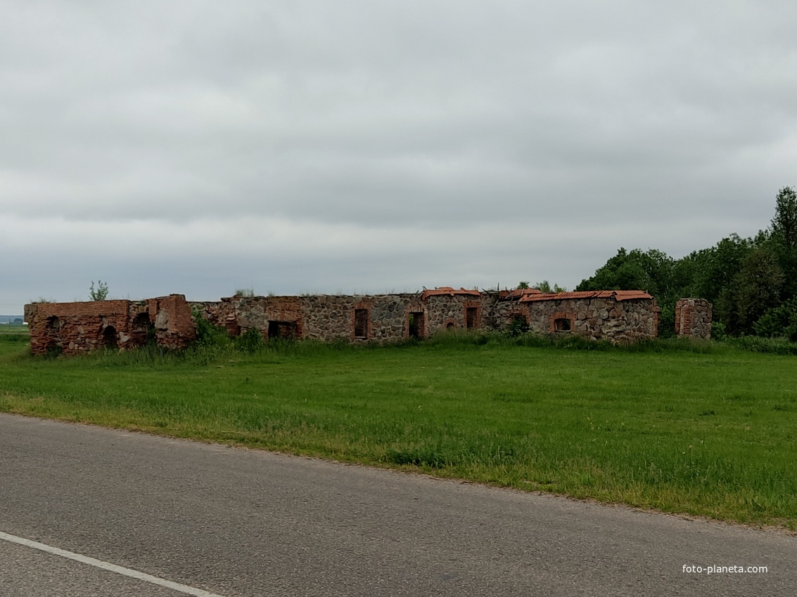 Руины старого крахмального завода