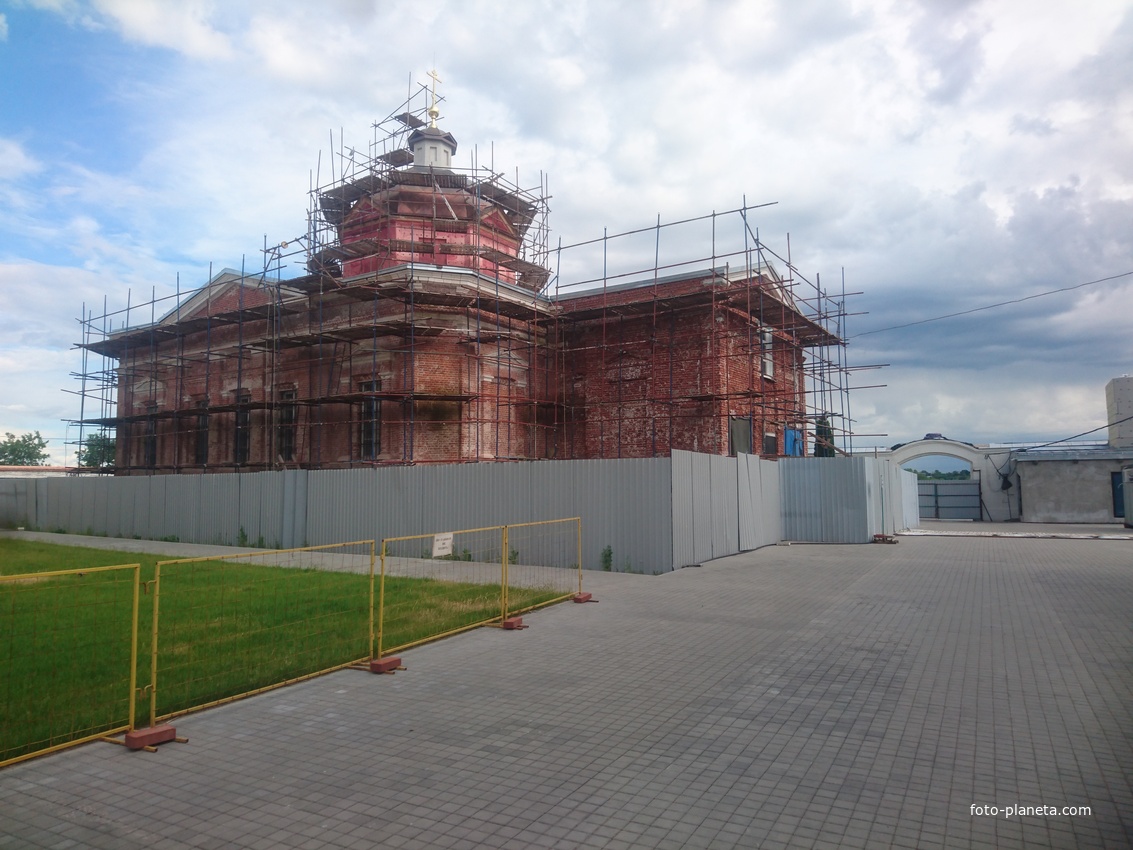 Реконструируемый храм иконы Божией Матери Фёдоровская