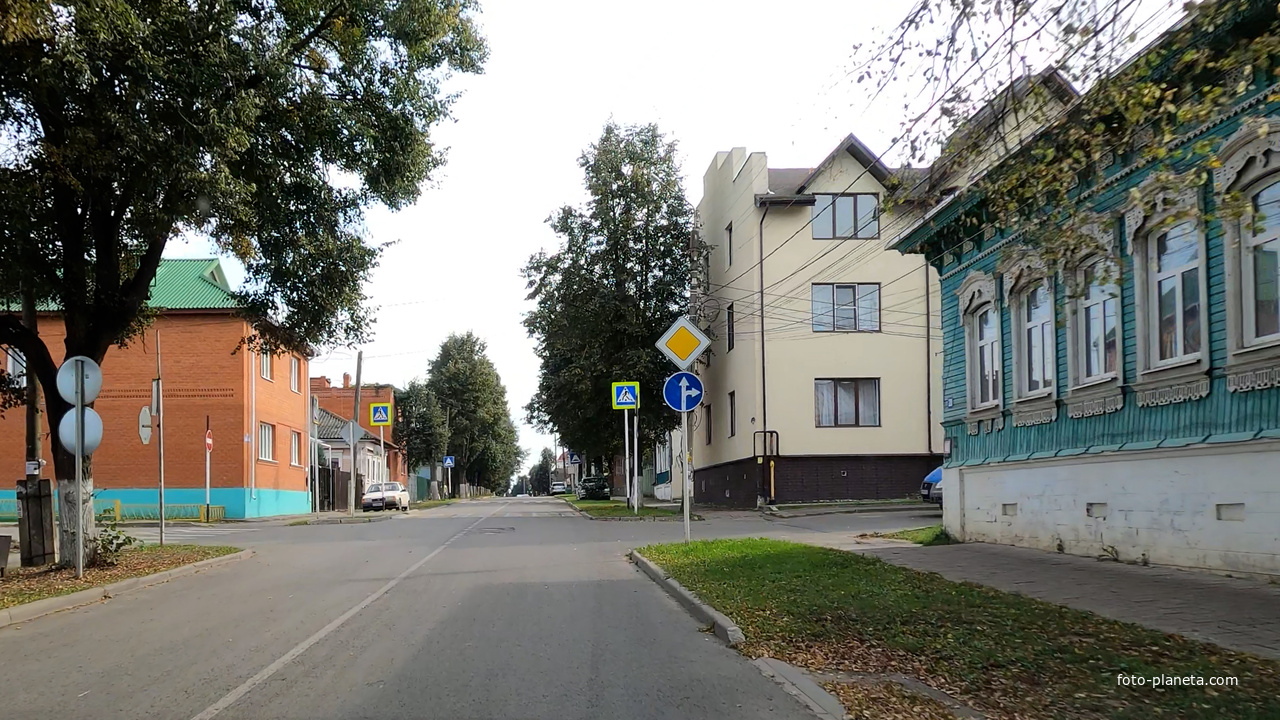 Улица Мира и Володарского