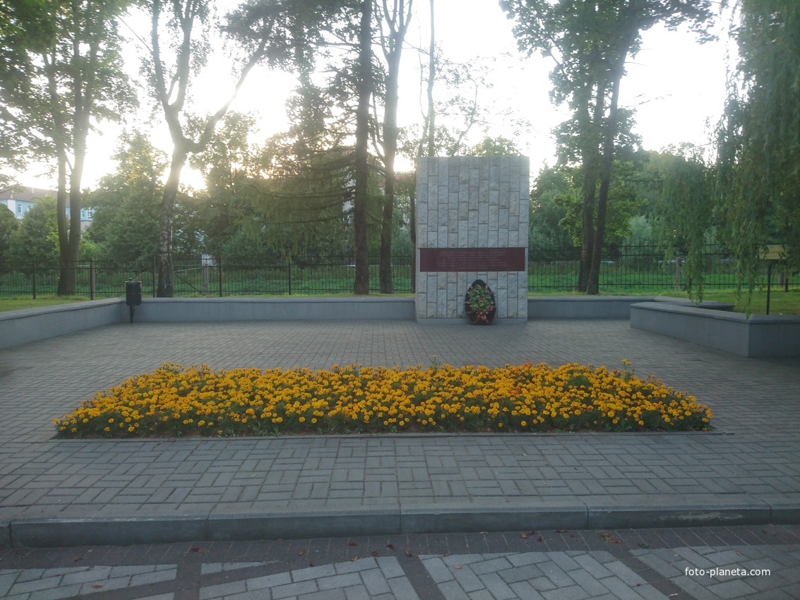 Мемориал воинам 11-ой гвардейской стрелковой дивизии на Гвардейском проспекте.
