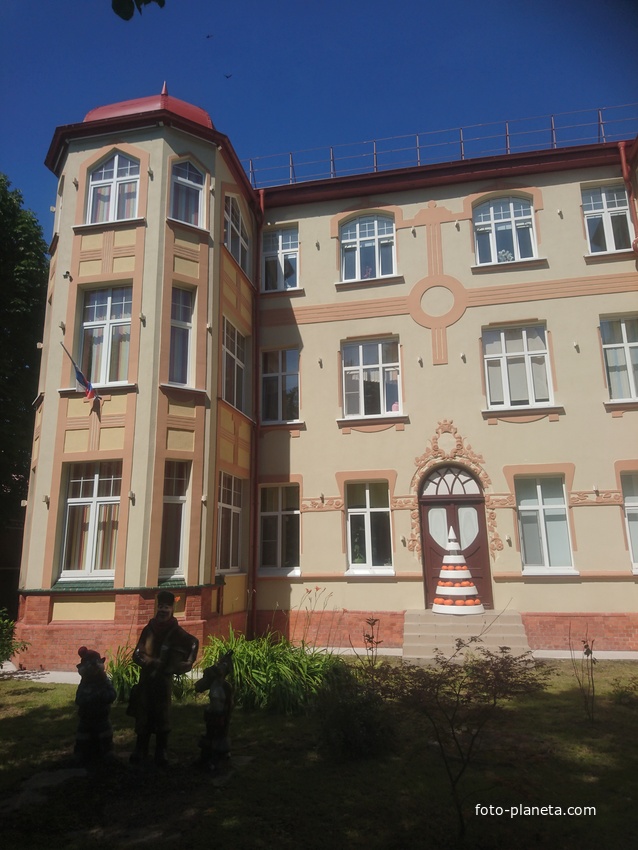 Бывший доходной дом Фридриха Баста и пансион «Цаморы» (в настоящее время - детский сад №4)