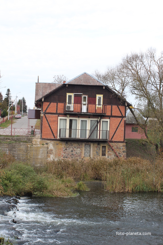 Восстановленное здание бывшей водяной мельницы