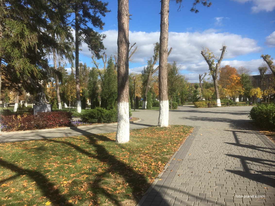 В Центральном парке (парке им. Тельмана)