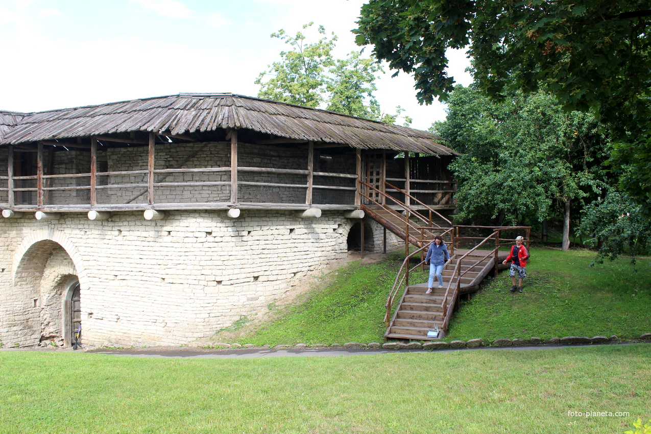 Окольный город.