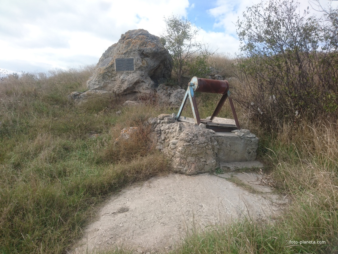 Древнейший на Керченском полуострове действующий колодец с пресной водой, эпохи бронзы, II тысячелетие до нашей эры у бывшей деревни Каменка (до 1948г. - Джанкой)
