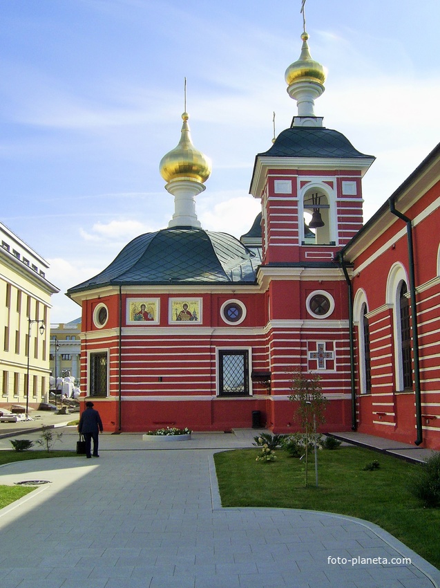 Кремль - Домовая Никольская церковь при Военном манеже