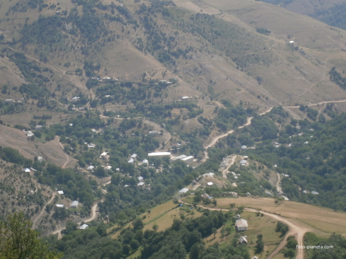 Taış dağları Hamoşam kəndi