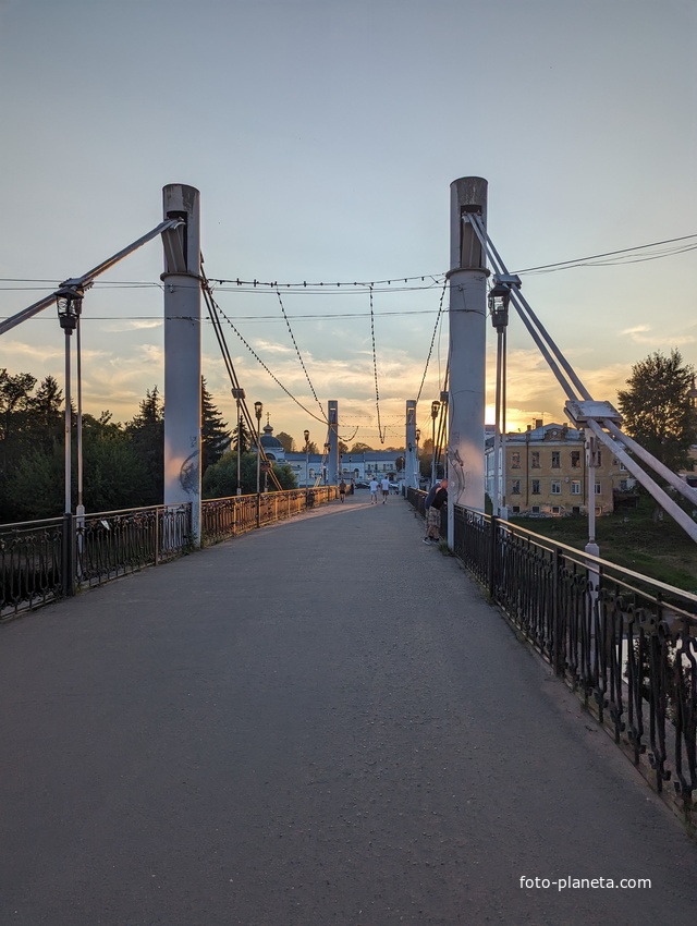 Мост через реку Тверца к Площади 9 января