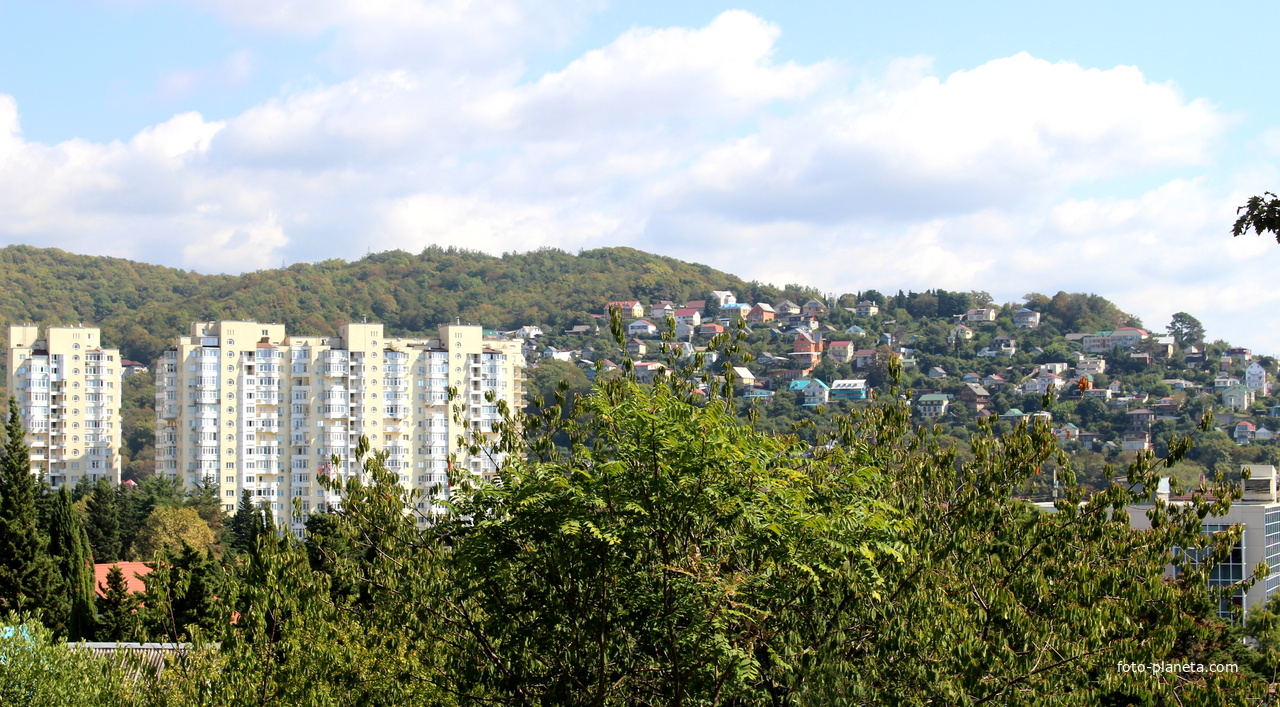 Вид на посёлок с горки Героев.