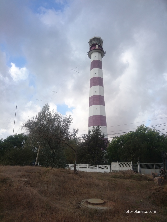 Евпаторийский маяк, аллея Дружбы, 39.