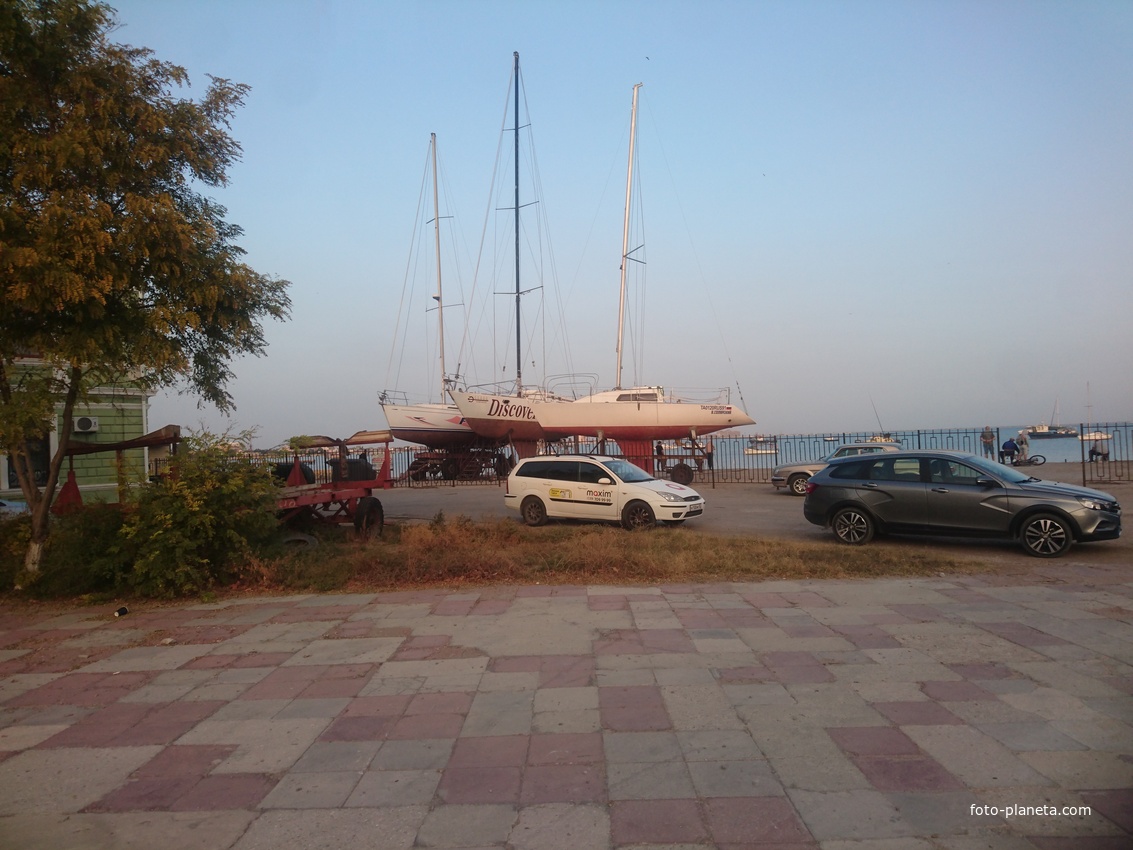 Фестивальная площадь