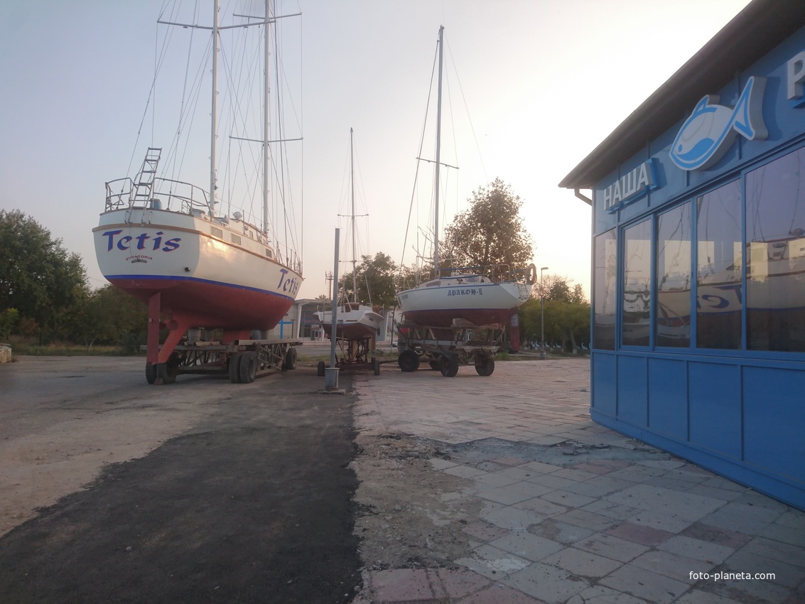 Фестивальная площадь