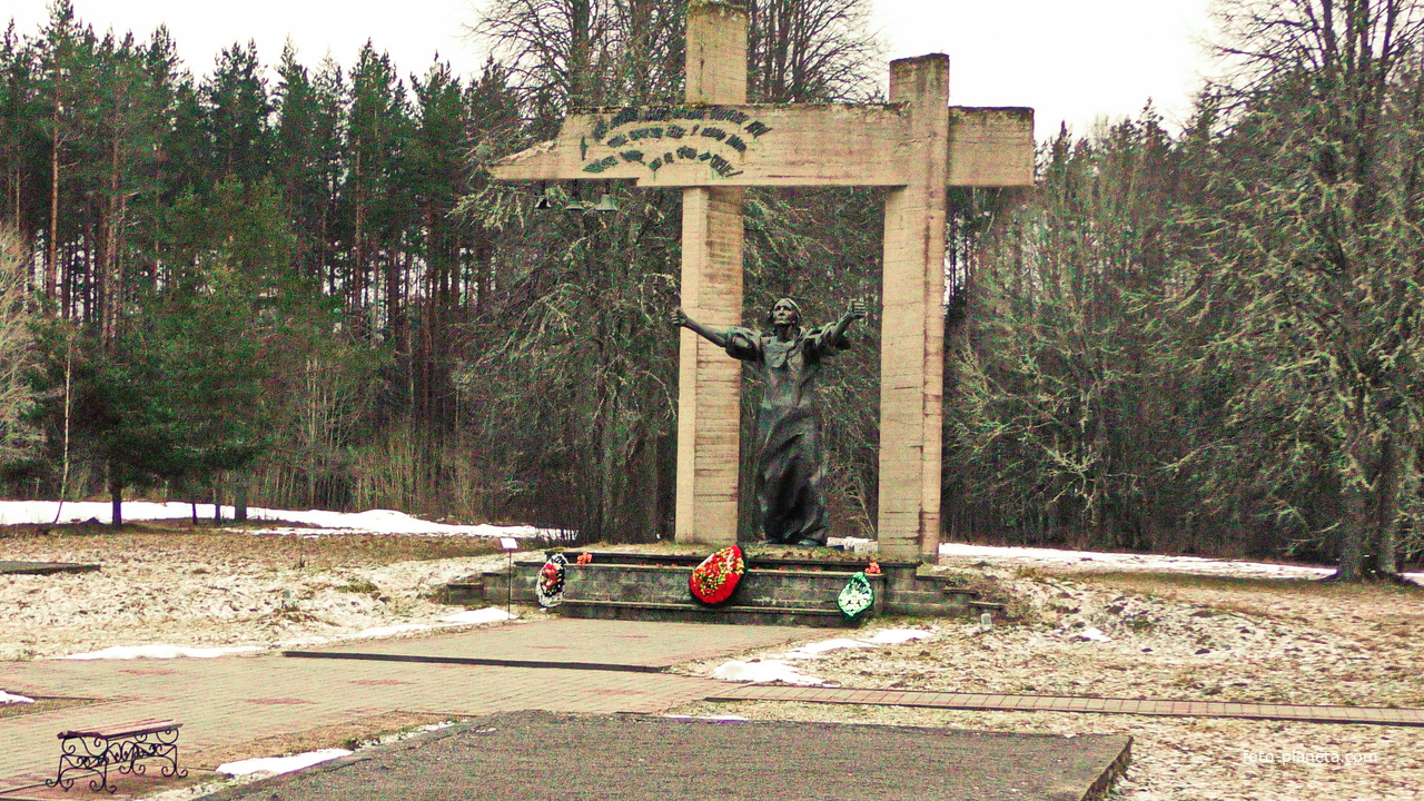 Шуневка.Головной памятник  мемориала