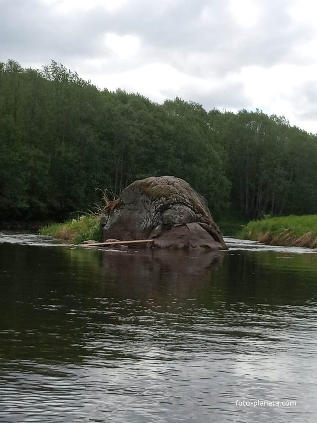 Река Селижаровка - Валун Воробей