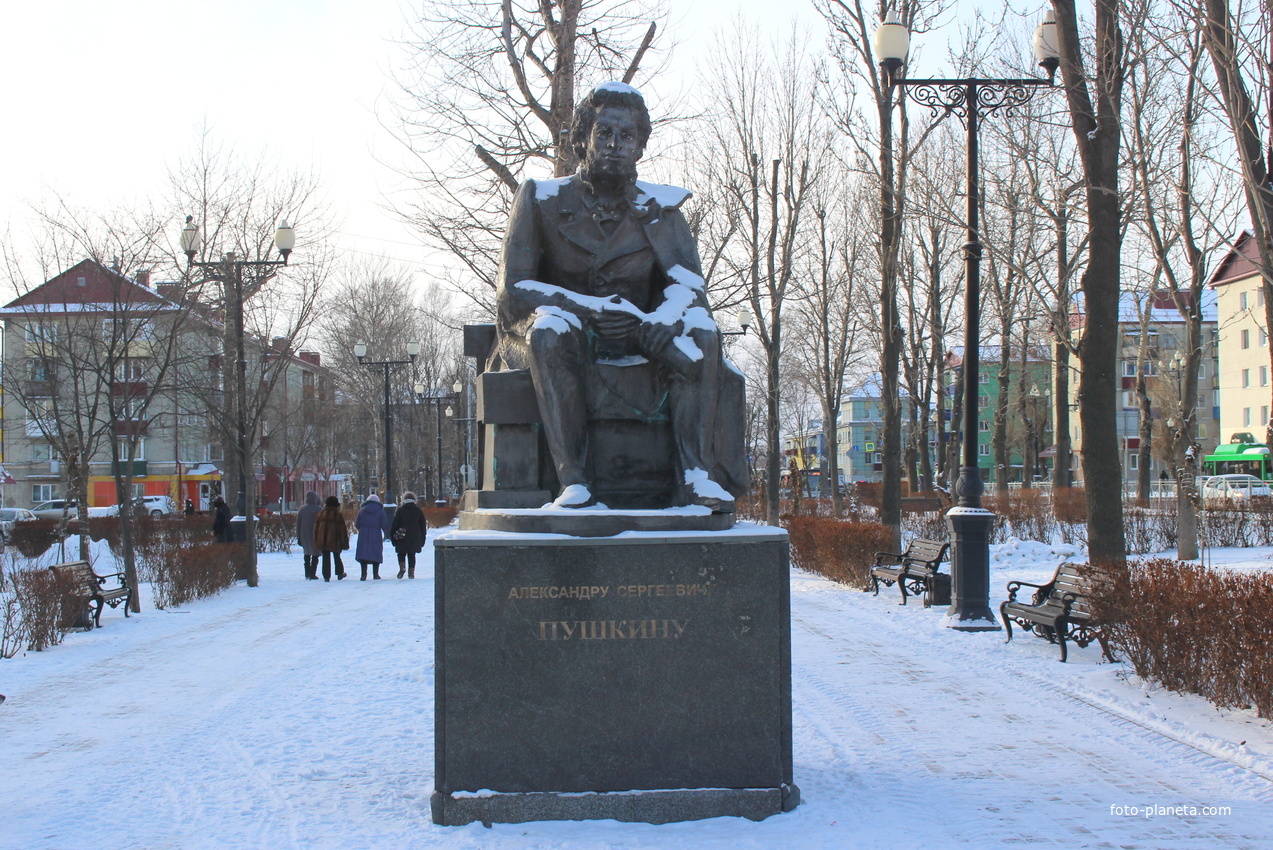 Памятник А.С. Пушкину в Пушкинском сквере.