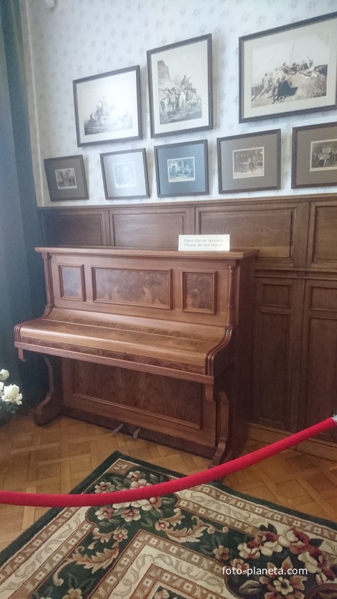 Ливадийский дворец. Классная комната Великих княжон