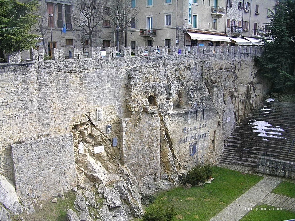 Древние стены столицы
