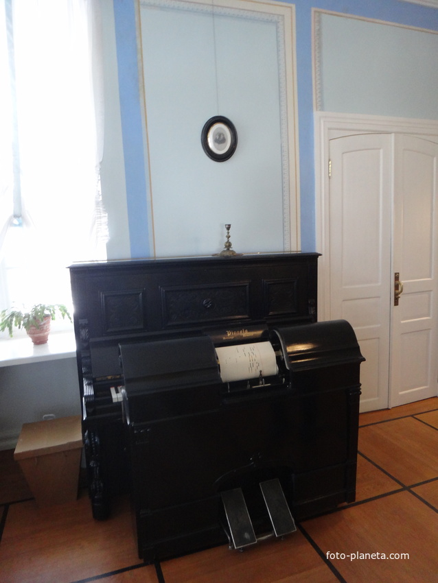 Музей-усадьба «Лопасня-Зачатьевское»