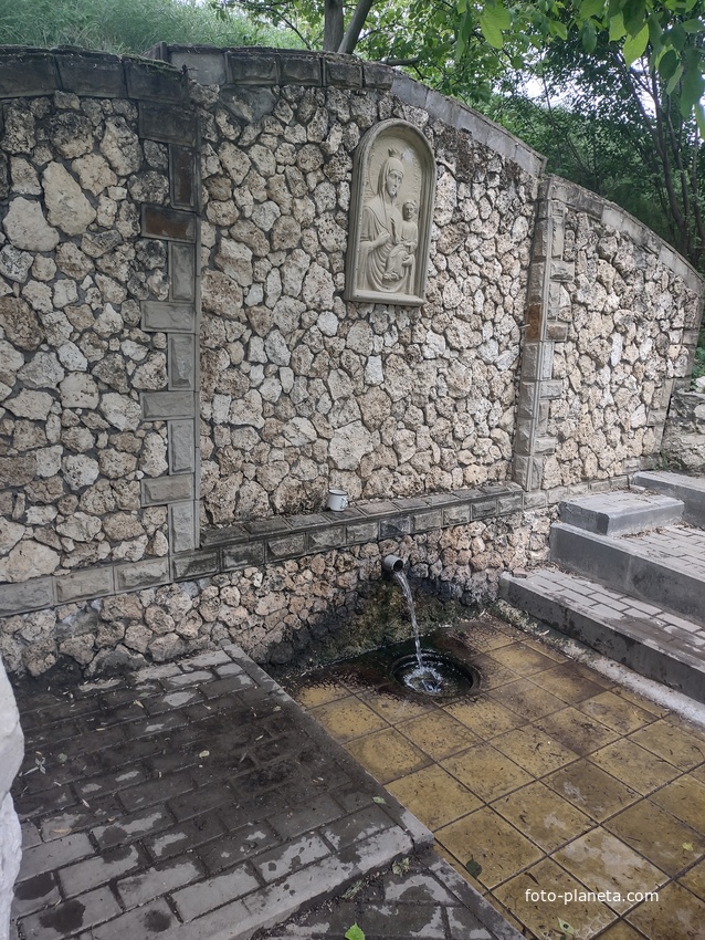 Глодяны.Родник.