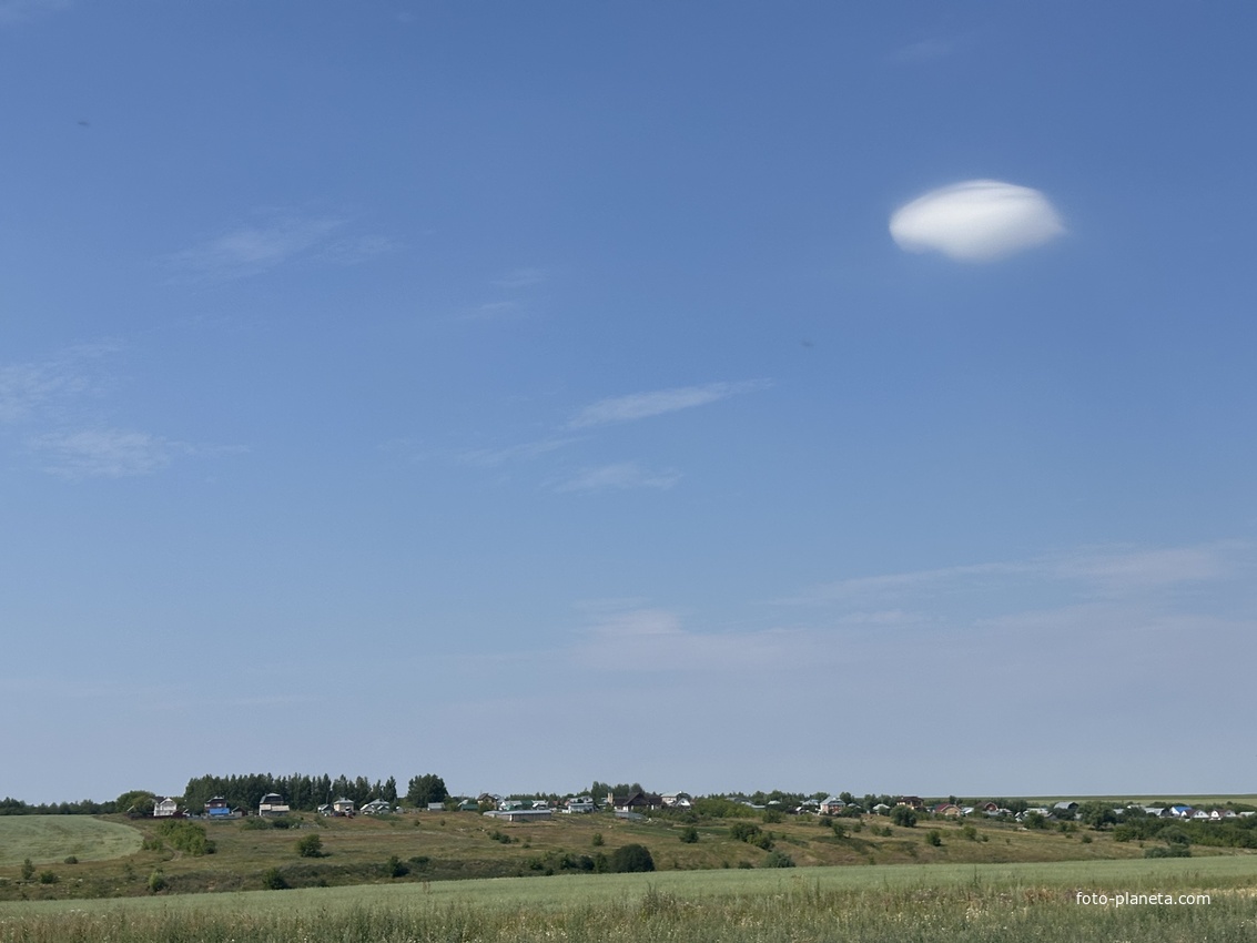 Вид на село со стороны дороги