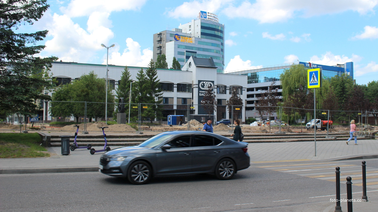 Плавательный бассейн.