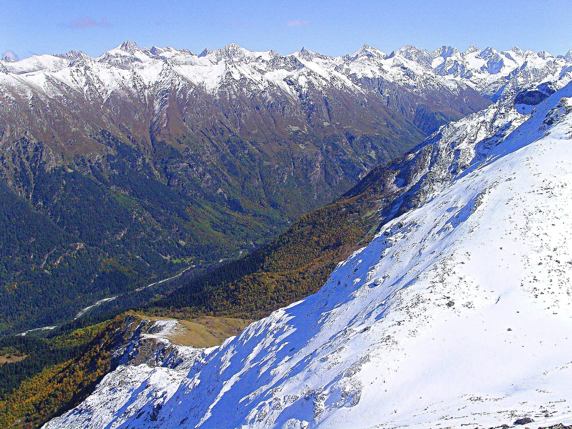 Домбай. Гоначхирское ущелье.