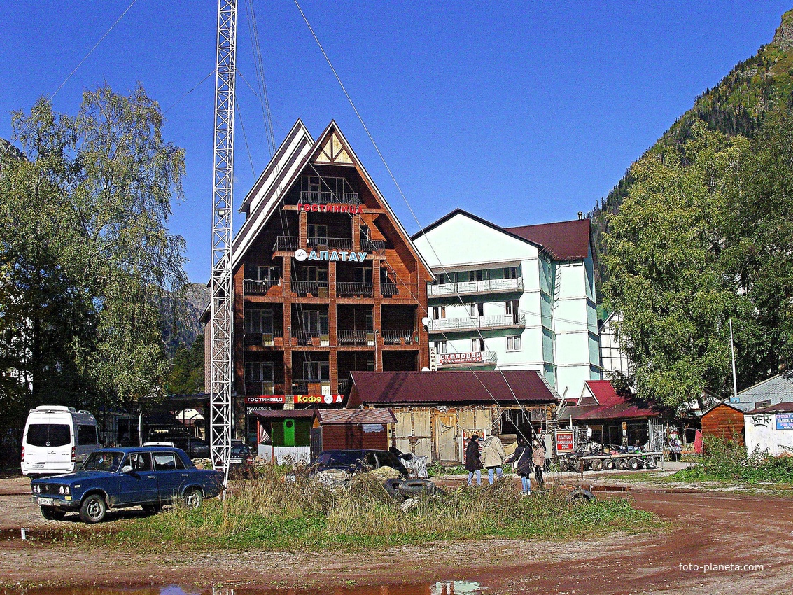 Домбай. Гостиница «Алатау Люкс»