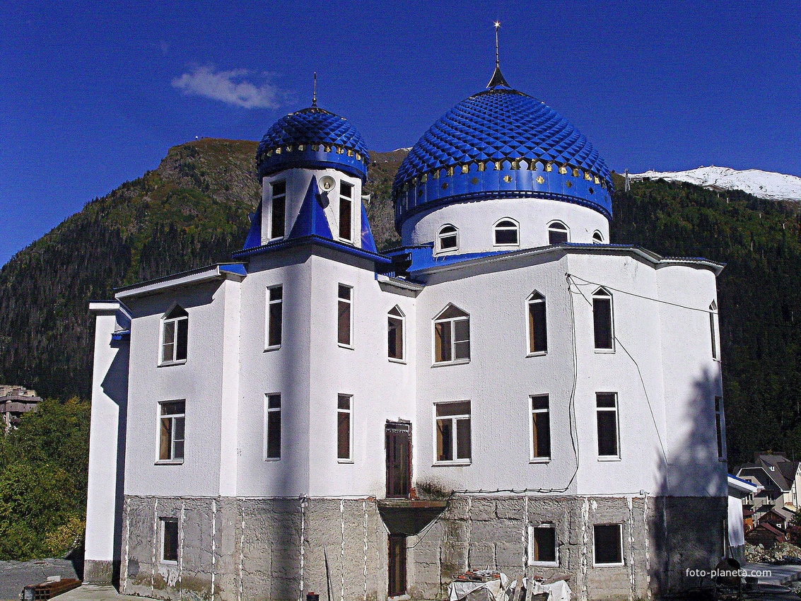 Домбай. Мечеть