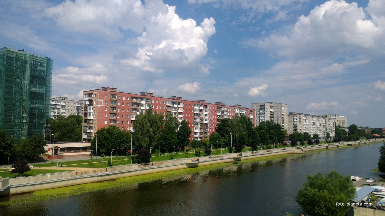 Набережная Адмирала Трибуца, 39