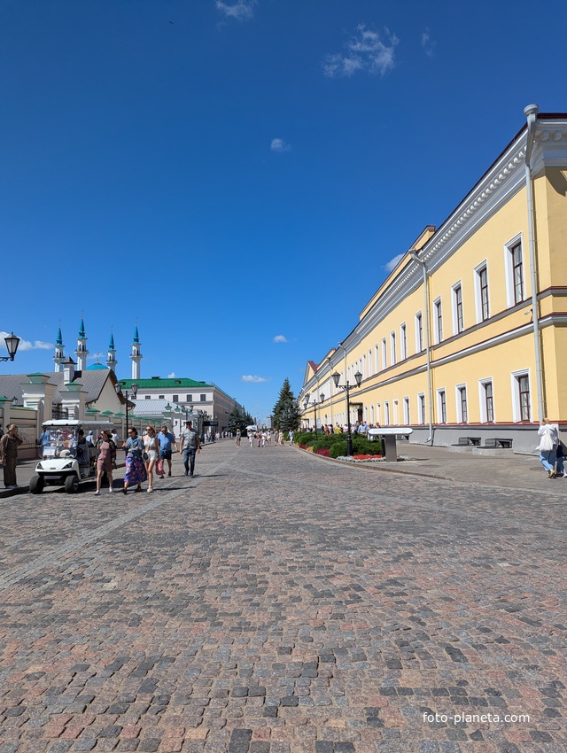 На территории Кремля