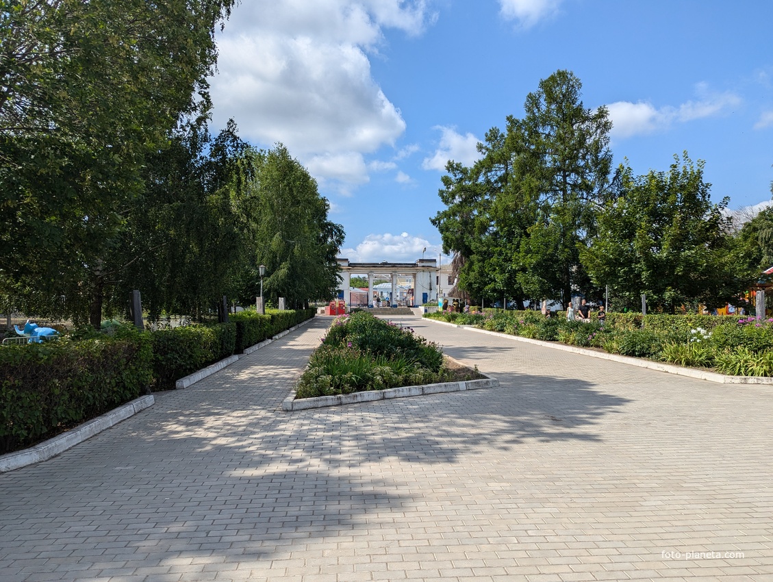 Главный вход