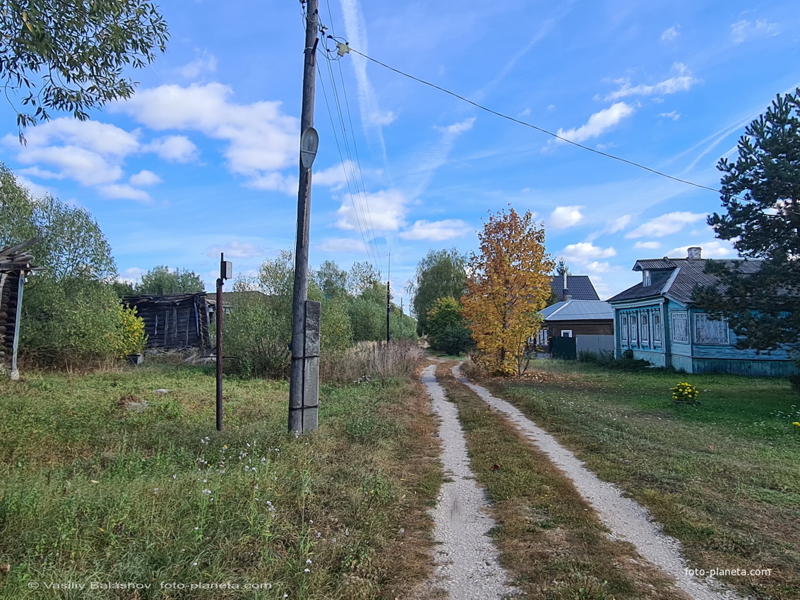 Д. Костино, вид в востоку