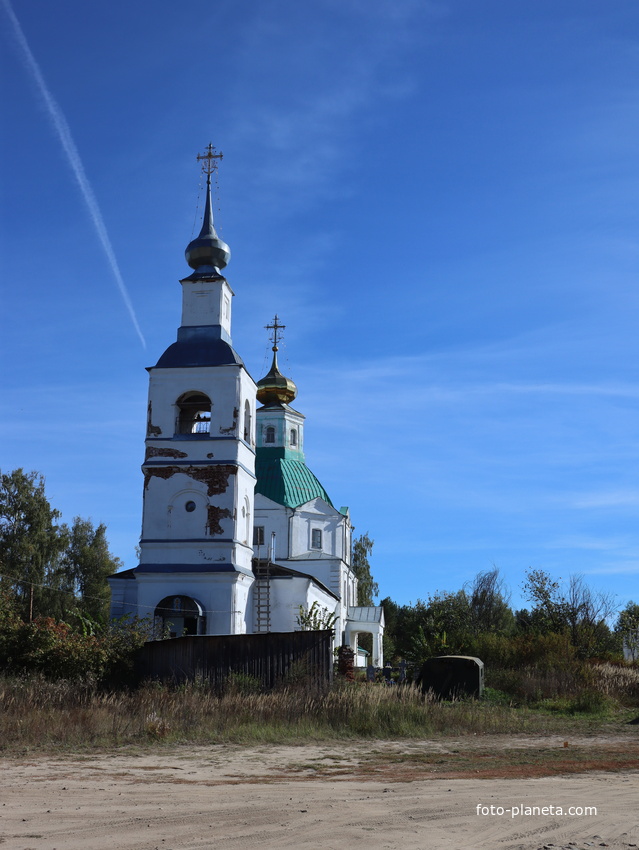 Церковь Сретения Господня на погосте Ново-Никола
