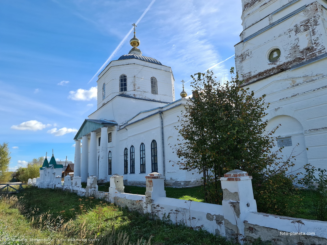 С. Заястрябье, Троицкая церковь