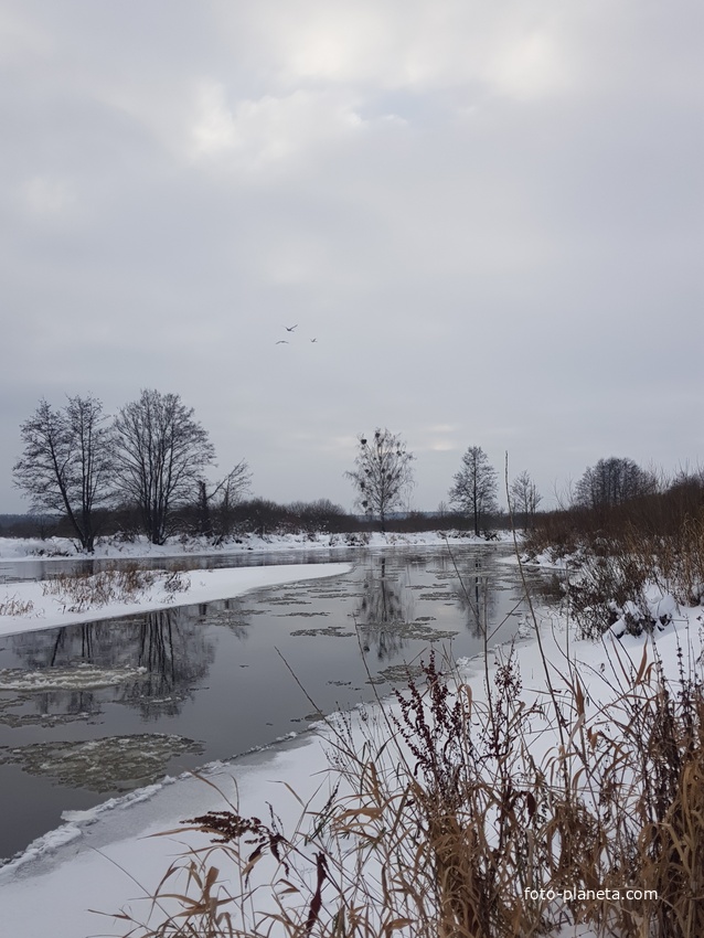 Река Щара течет рядом с малым селом
