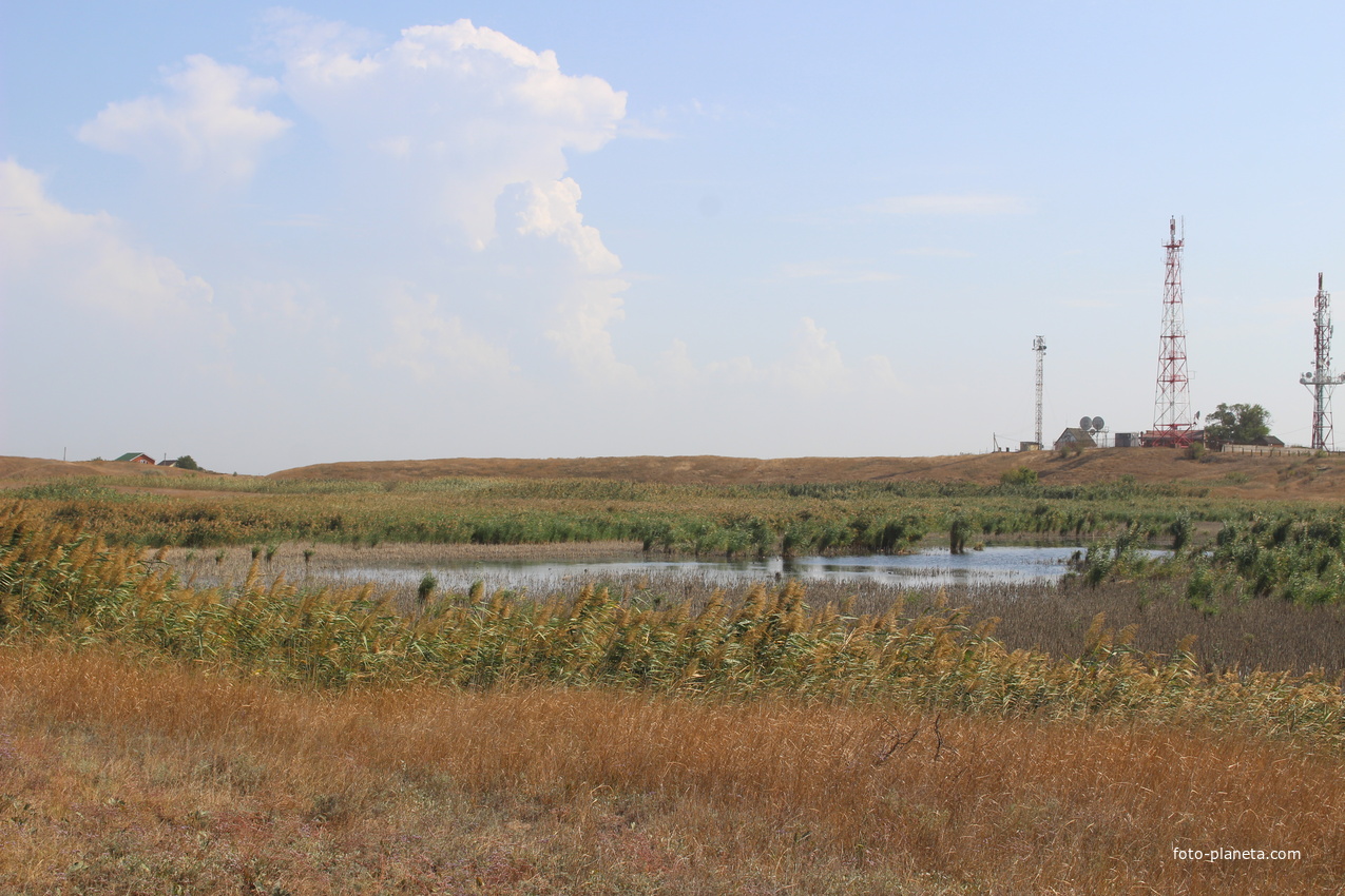 Озеро и грязевой вулкан Миска.