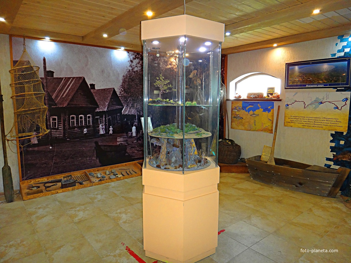 Музей &quot;Царство Ряпушки&quot; на ул. Петра 1. Макет Плещеева озера в разрезе. По легенде озеро имеет второе дно.