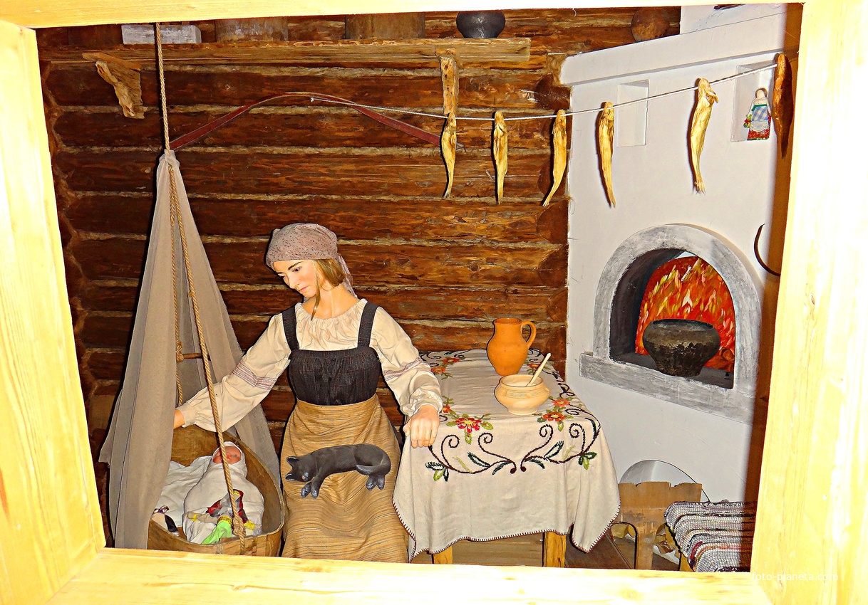 Музей &quot;Царство Ряпушки&quot; на ул. Петра 1. В домике рыбака рыбной слободы.