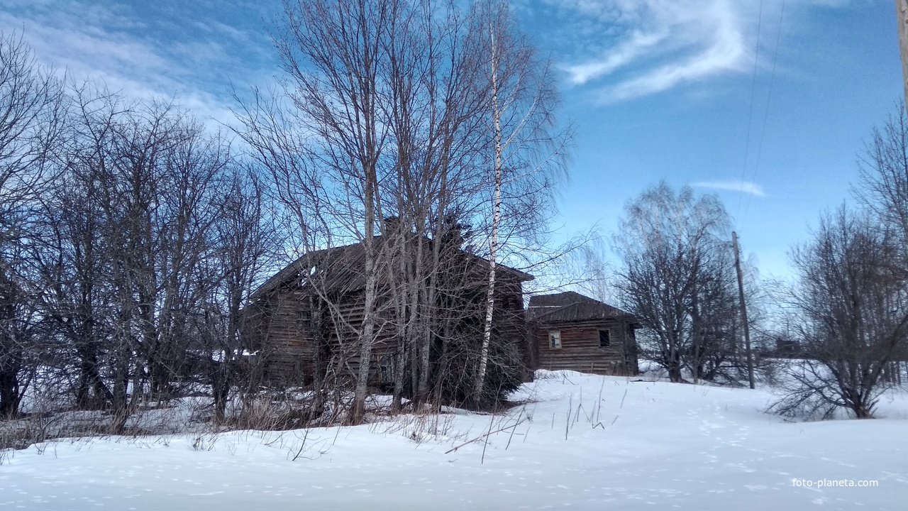 Заброшенный дом в д. Кузнечиха