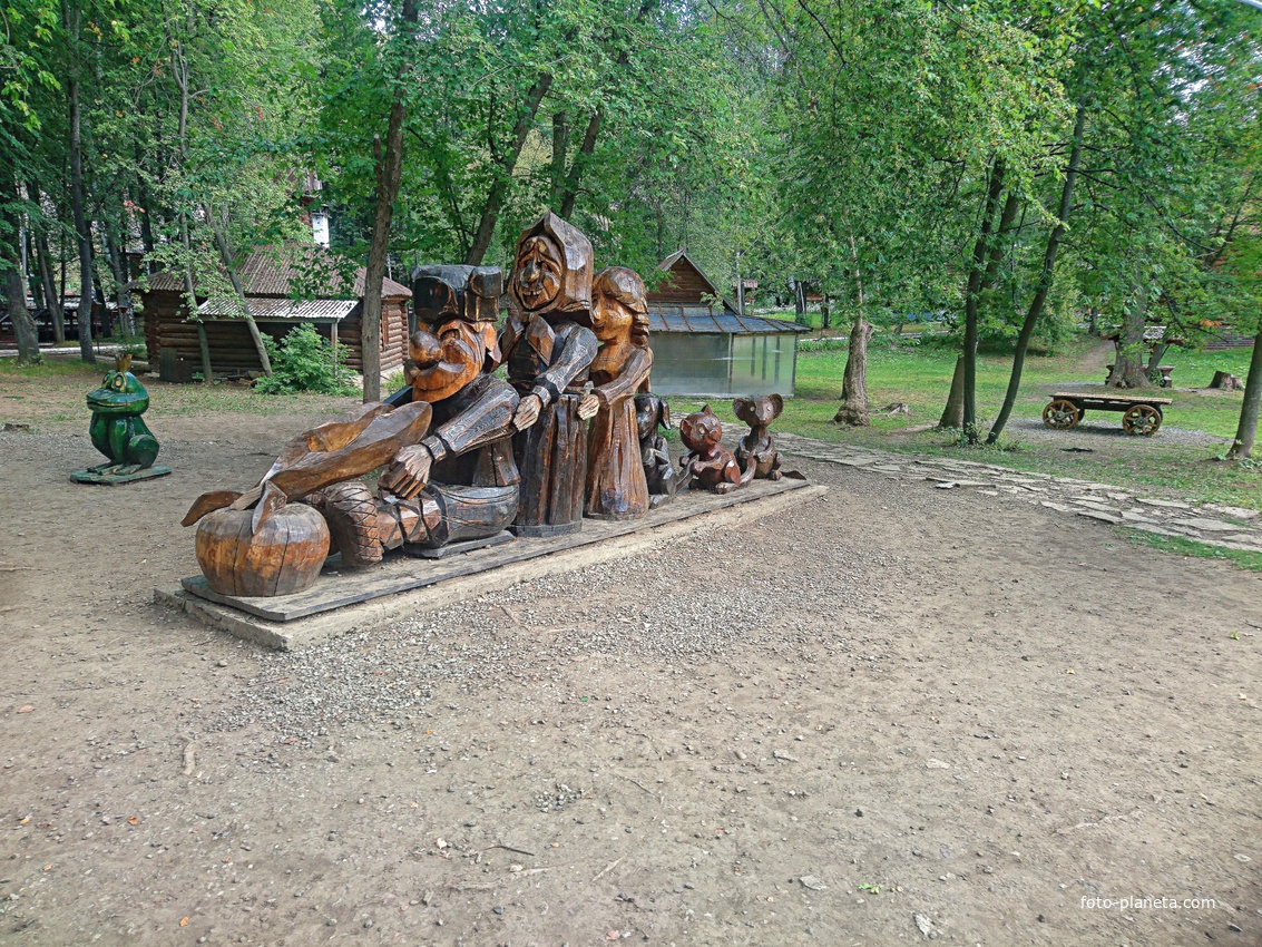 На территории музея крестьянского быта &quot;Деревня Ермака&quot;.