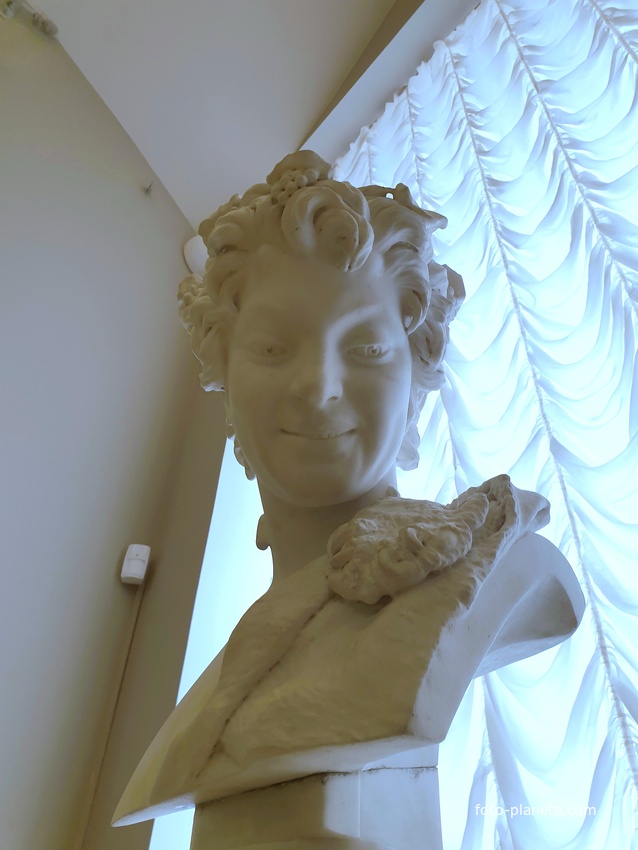 Фавн . Скульптор  А. Бок.