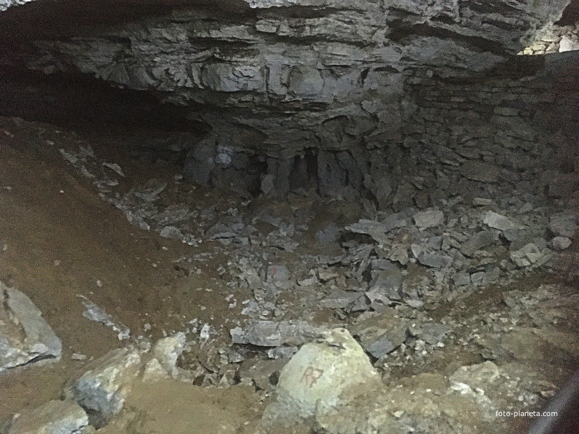 Кунгурская ледяная пещера. Грот &quot;Великан&quot;.