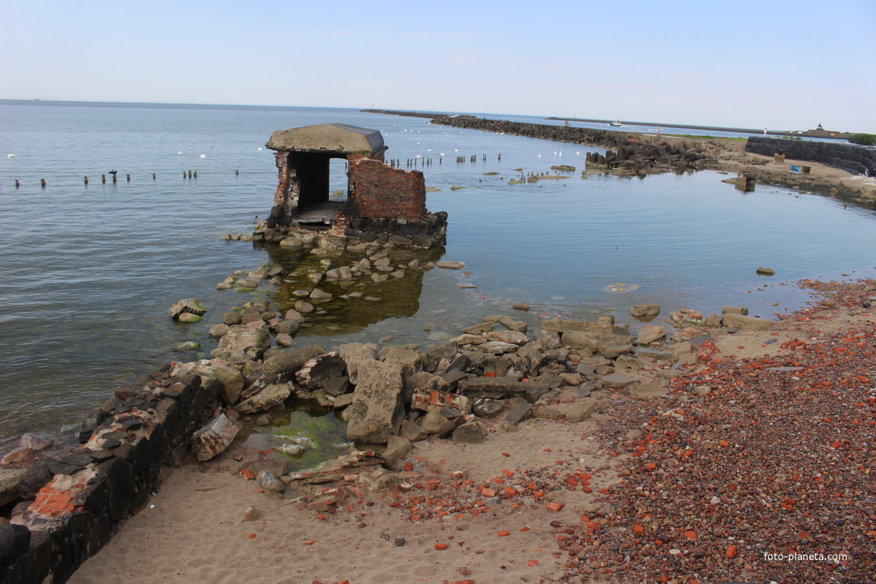 Руины Западного форта на Балтийской косе.