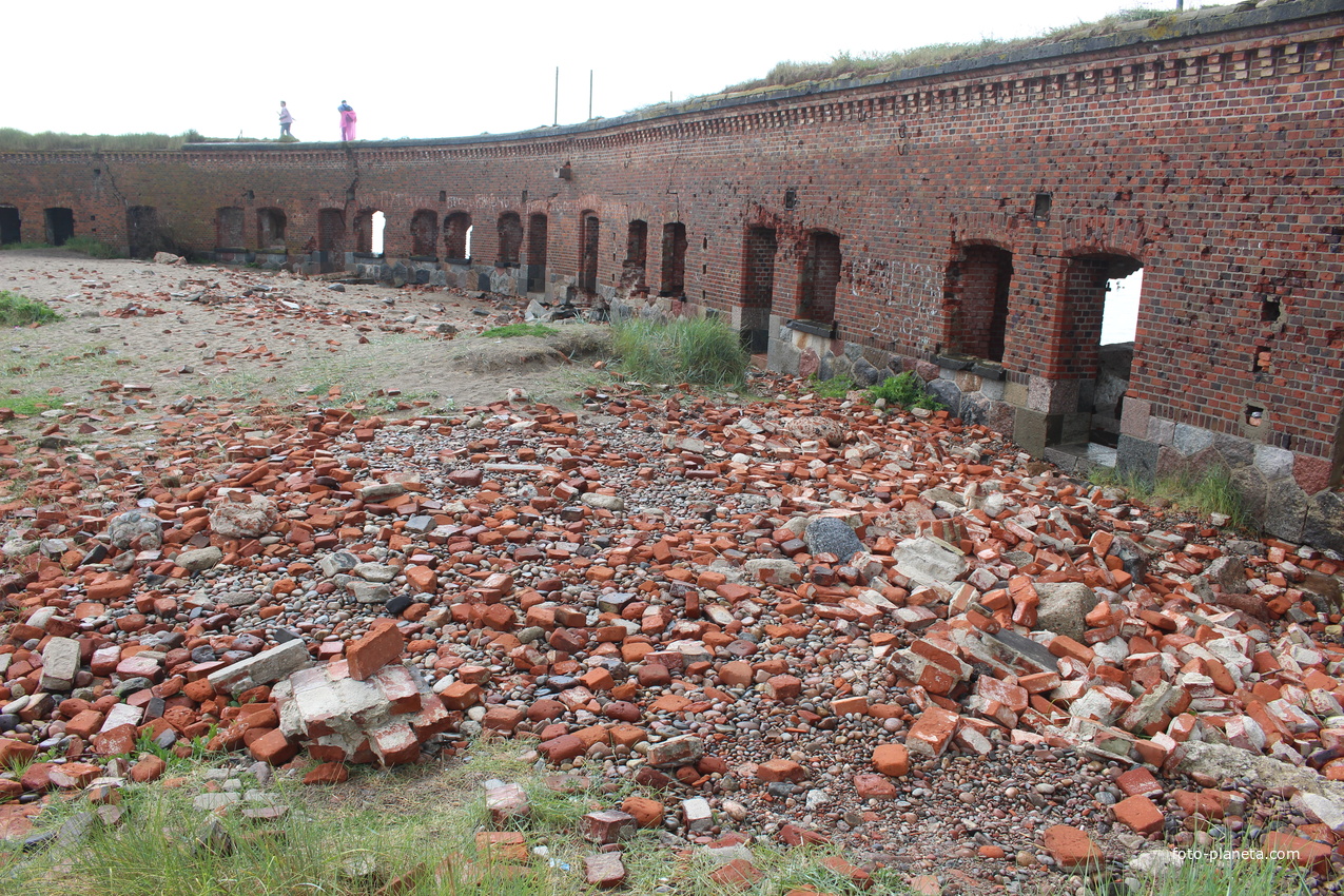 Руины Западного форта на Балтийской косе.