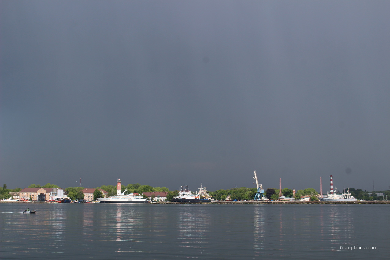 Вид на город с Балтийского пролива.