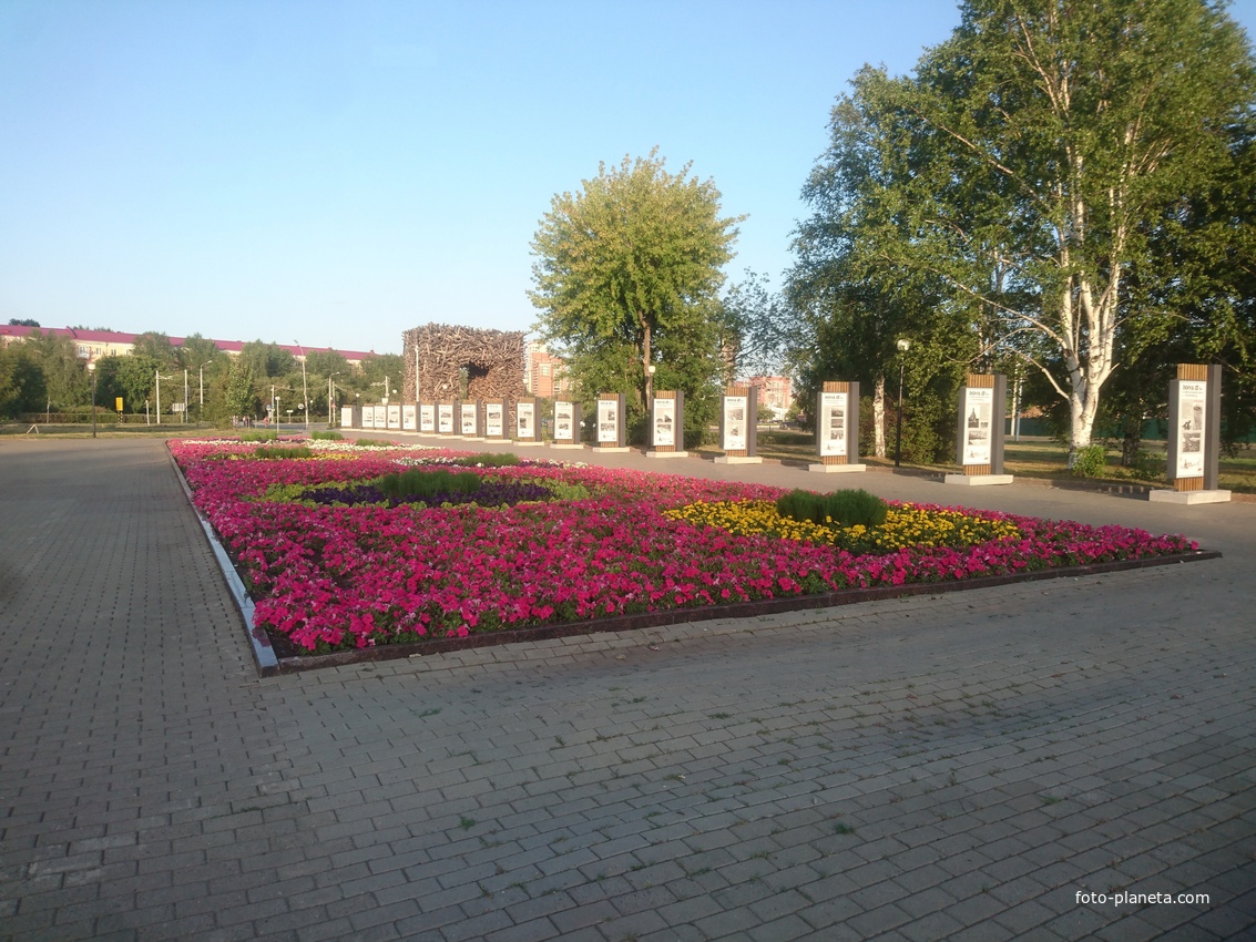 В саду им. 250-летия города Перми (неофициальное название сад камней).
