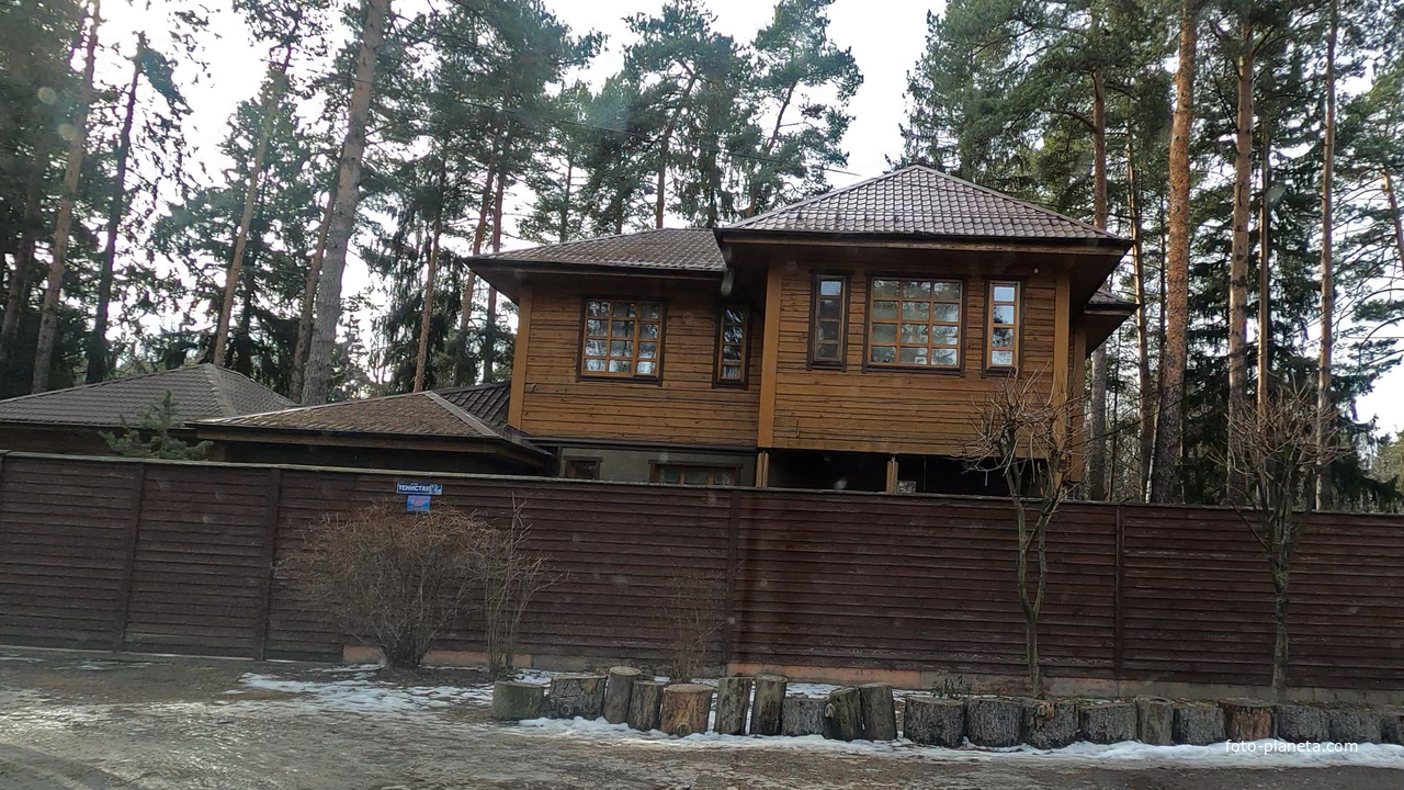 Посёлок Мира, дачный дом