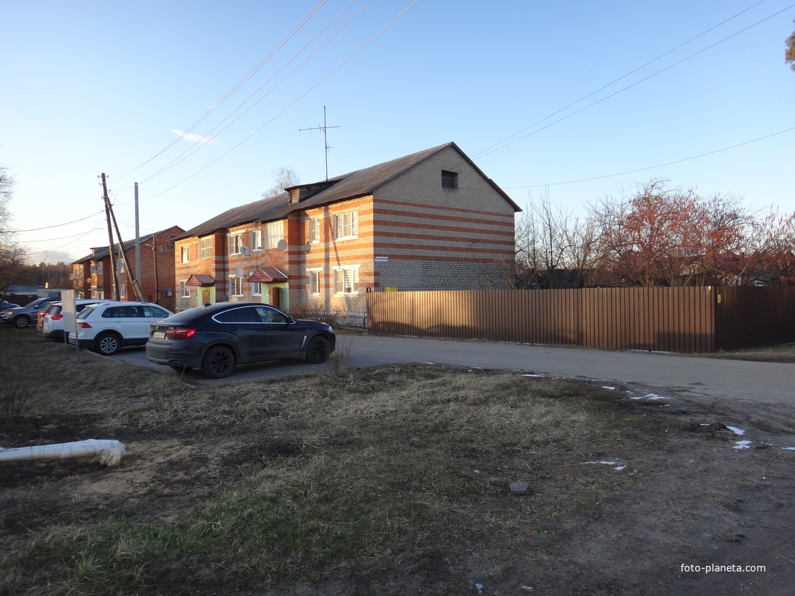 Дом 3 на улице Красный посёлок.